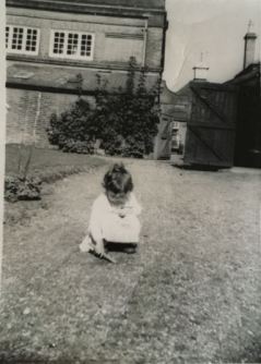 snipped nicky digging